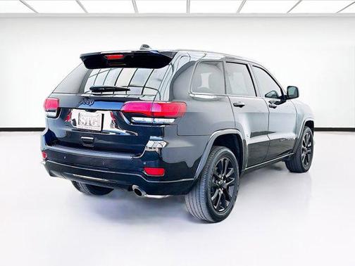 2021 Jeep Grand Cherokee Laredo