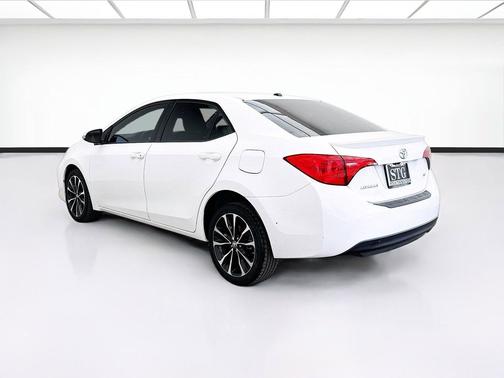 Ice 2017 Toyota Corolla SE