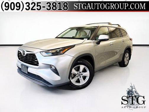 2022 Toyota Highlander LE