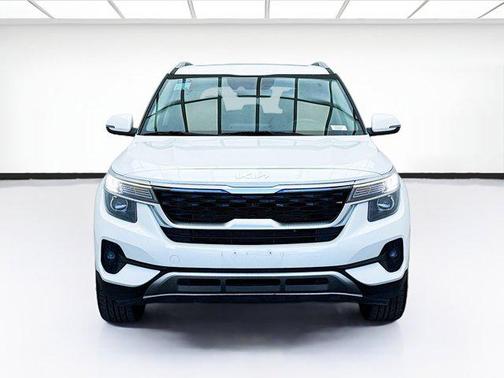 2023 Kia Seltos EX
