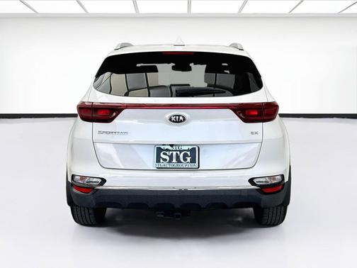 Snow White Pearl 2020 Kia Sportage EX