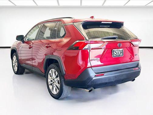 2022 Toyota RAV4 XLE Premium