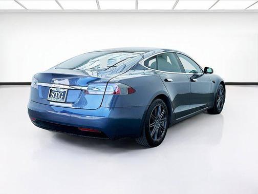 2021 Tesla Model S Long Range