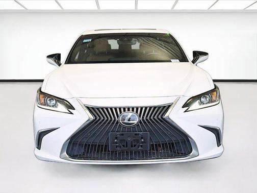 Eminent White Pearl 2021 Lexus ES 250 Base