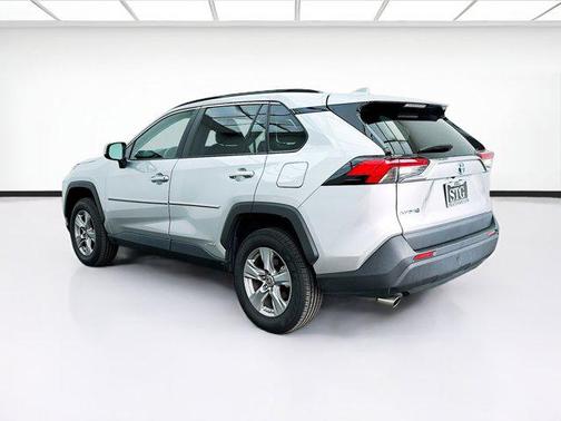 2023 Toyota RAV4 Hybrid LE