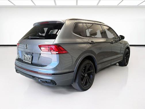 Platinum Gray Metallic 2023 Volkswagen Tiguan 2.0T SE R-Line Black