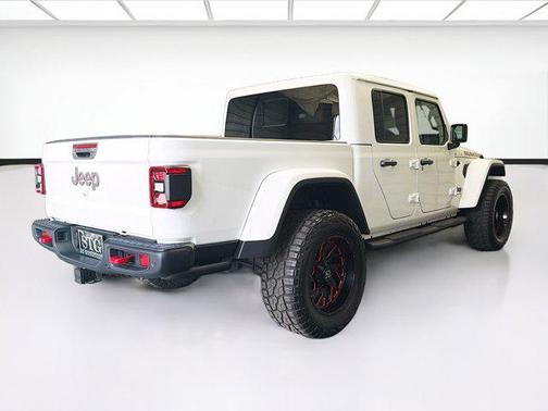 Bright White Clearcoat 2020 Jeep Gladiator Rubicon