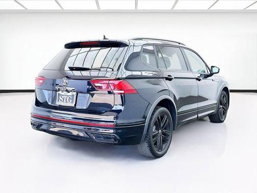 2022 Volkswagen Tiguan 2.0T SE R-Line Black