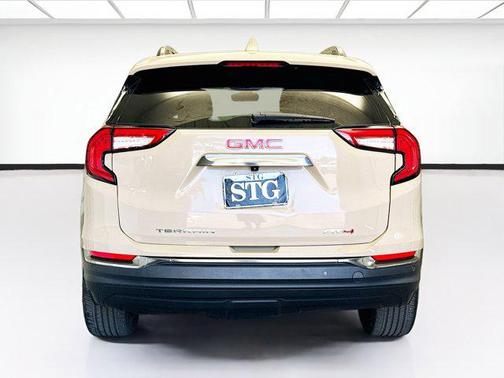 2023 GMC Terrain AWD AT4
