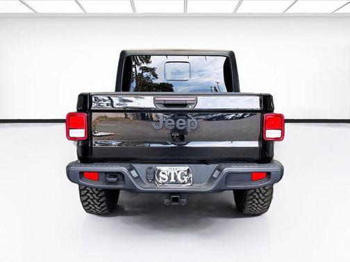 2022 Jeep Gladiator Altitude 4x4