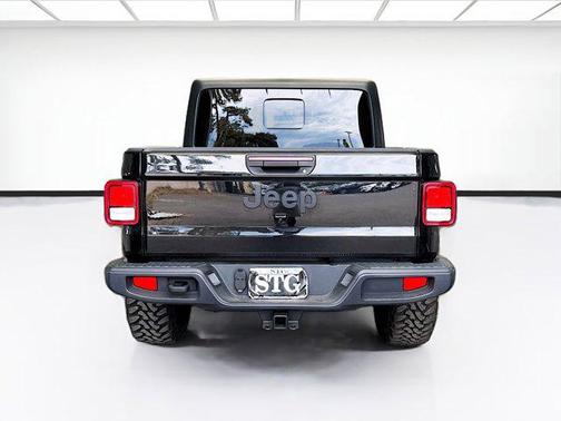 2022 Jeep Gladiator Altitude 4x4