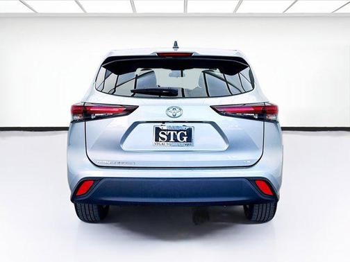 2024 Toyota Highlander Platinum