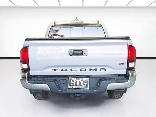 Cement 2021 Toyota Tacoma SR5