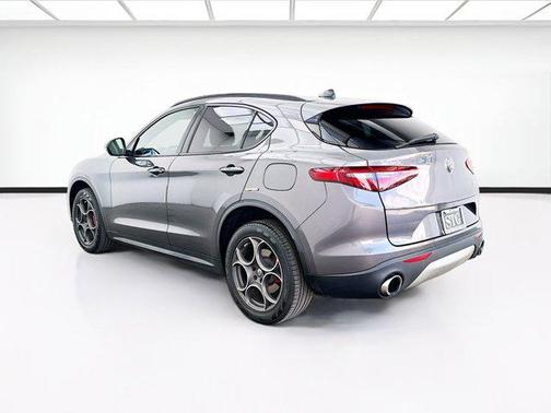2019 Alfa Romeo Stelvio Sport