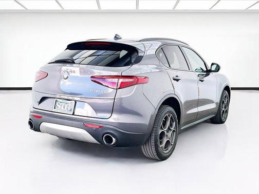 2019 Alfa Romeo Stelvio Sport