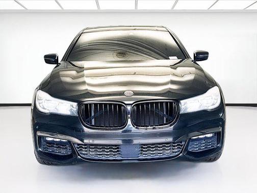 2016 BMW 740 740i