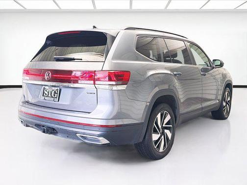 2024 Volkswagen Atlas 2.0T SE w/Technology 4MOTION