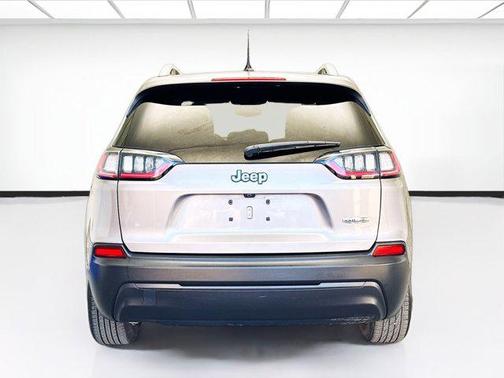 2021 Jeep Cherokee Latitude