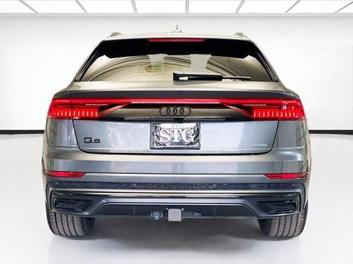 2021 Audi Q8 55 Premium Plus