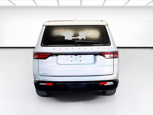 2023 Jeep Wagoneer Series III 4x4