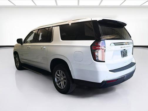 Summit White 2023 Chevrolet Suburban LT
