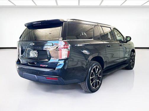 2024 Chevrolet Suburban RST