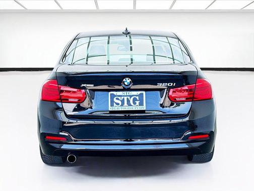 2017 BMW 320 i