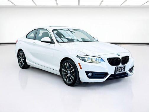 2019 BMW 230 230i