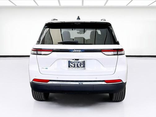 Bright White Clearcoat 2023 Jeep Grand Cherokee 4xe Base