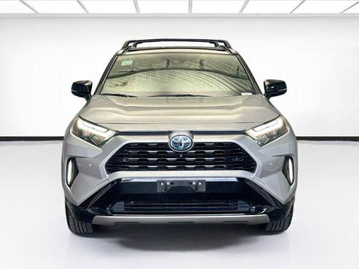 2023 Toyota RAV4 Hybrid SE