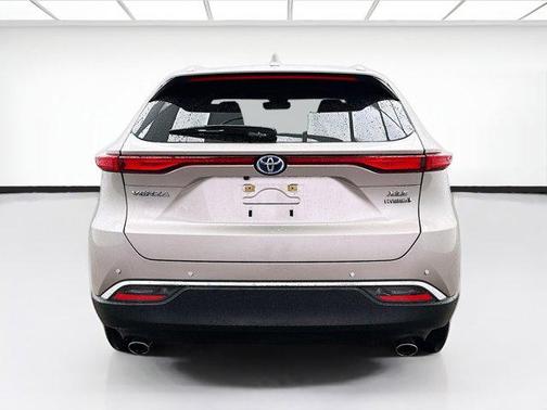 2022 Toyota Venza XLE