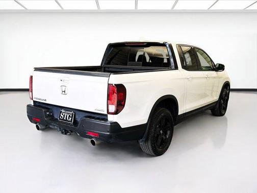 2022 Honda Ridgeline Black