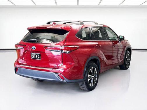 2020 Toyota Highlander Hybrid XLE