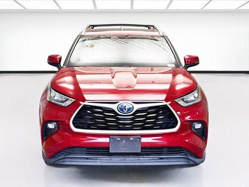2020 Toyota Highlander Hybrid XLE
