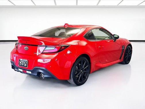 2025 Toyota GR86 Premium
