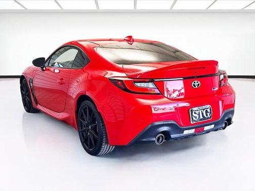 2025 Toyota GR86 Premium