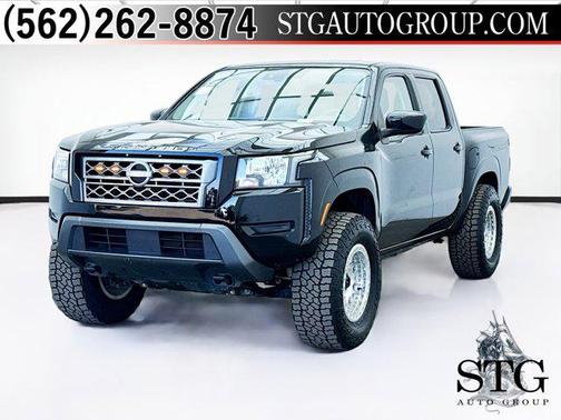 2023 Nissan Frontier SV