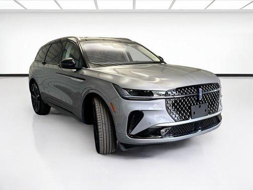 2025 Lincoln Nautilus Reserve