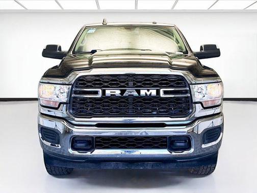 2019 RAM 2500 Tradesman Crew Cab 4x4 6'4' Box