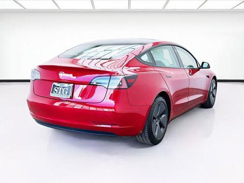2022 Tesla Model 3 Standard Range