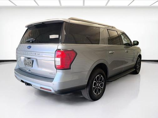 Iconic Silver Metallic 2024 Ford Expedition Max XLT
