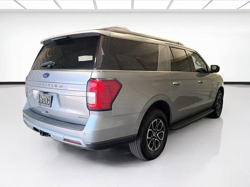 Iconic Silver Metallic 2024 Ford Expedition Max XLT