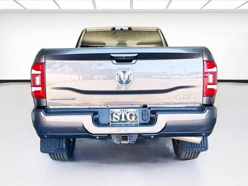 2019 RAM 3500 Big Horn Crew Cab 4x4 8' Box