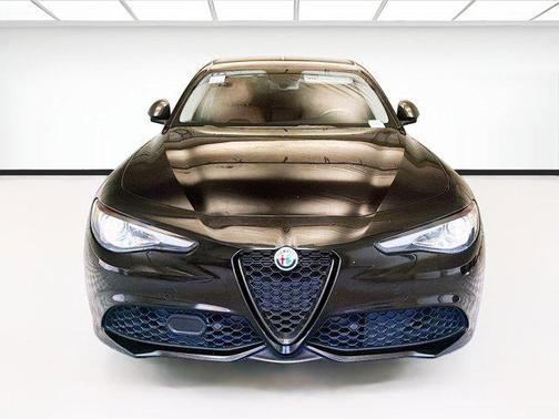 Alfa Black 2019 Alfa Romeo Giulia Ti Sport