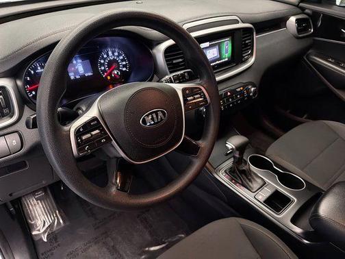 2020 Kia Sorento L