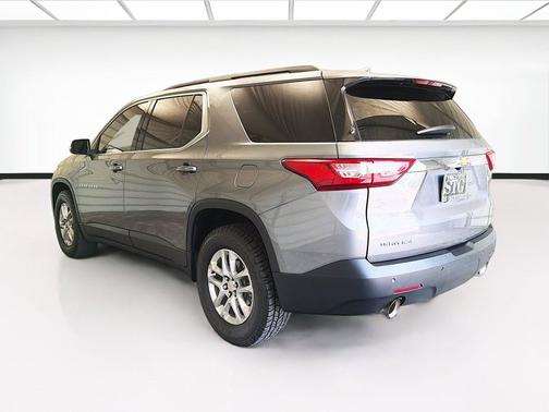 Satin Steel Metallic 2021 Chevrolet Traverse LT Cloth
