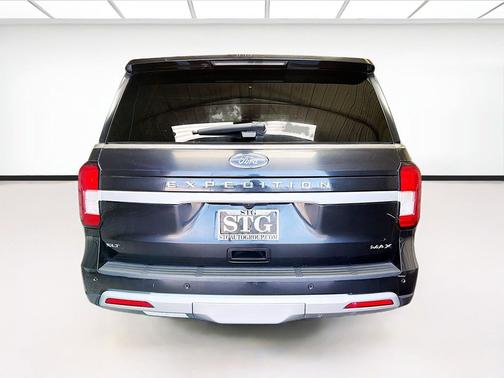 Black Metallic 2024 Ford Expedition Max XLT
