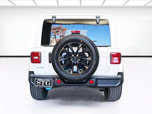 2022 Jeep Wrangler Unlimited 4xe Sahara