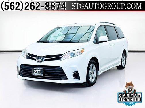 2019 Toyota Sienna LE