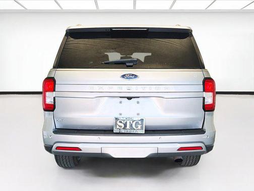 Silver Metallic 2024 Ford Expedition XLT